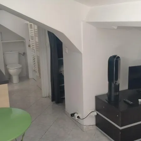 Hypercentre De Eux Calme Absolue *